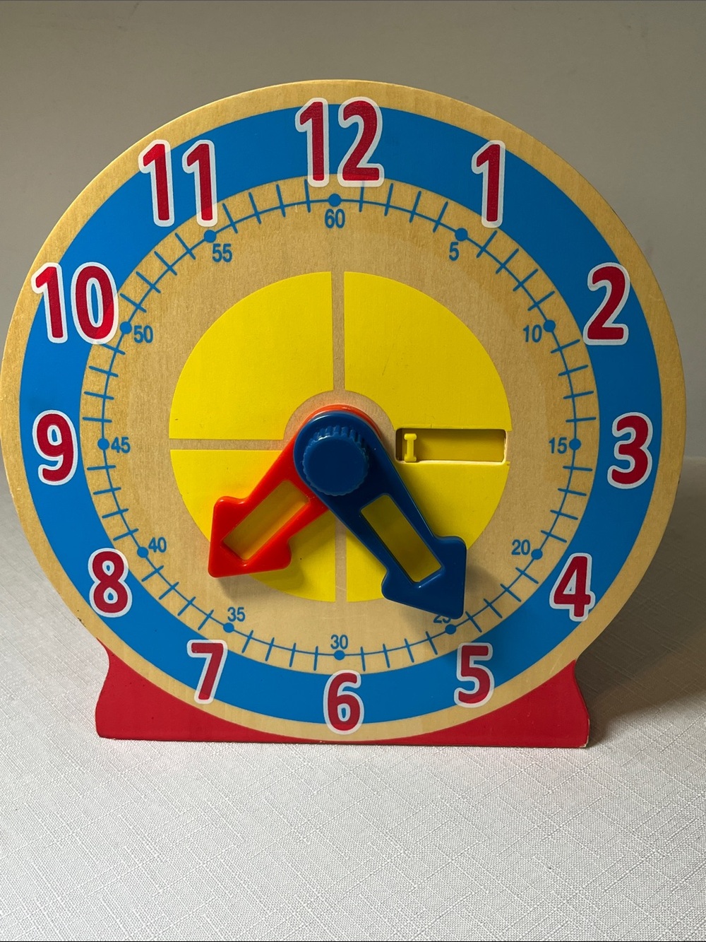 Melissa & Doug Wooden Learning Clock
Educational. Fun
Time cards